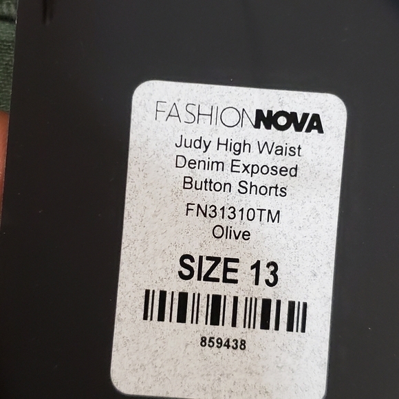 FASHION Nova Denim Shorts - Picture 9 of 11